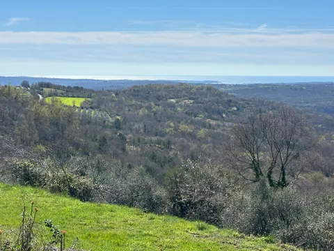 Istrie, Krasica - Stavební pozemek se stavebním povolením 750 m2