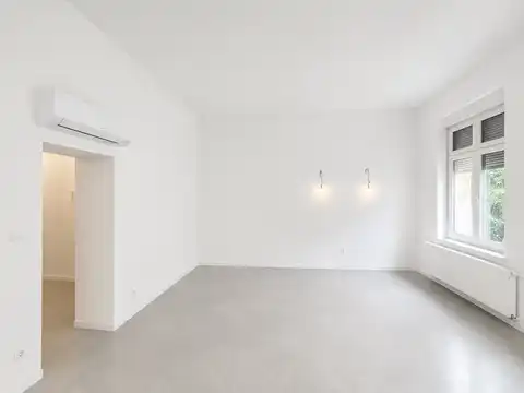 Zagreb, Zentrum - Wohnung 111 m², erster Stock, 4-Zimmer, Rohbau