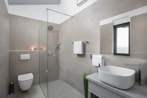 Villa 250 m², Vodnjan area — 78 m² pool, 1600 m² plot