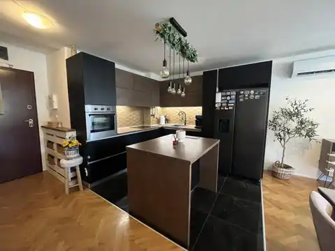 Solin, Sv. Kajo - Appartamento di tre stanze con loggia e vista mare