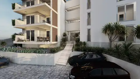 Trogir, Okrug Gornji - Trosoban stan sa natkrivenom terasom