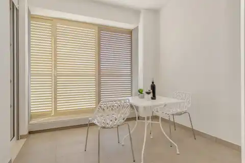 Split, Žnjan - Jednosoban stan sa loggiom i pogledom na more