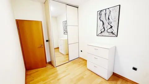Zagreb, Špansko - Četverosoban stan 91 m2 s dvije loggie