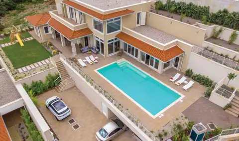 Opatija, Veprinac – Luksusowa willa na działce o powierzchni 1076 m2