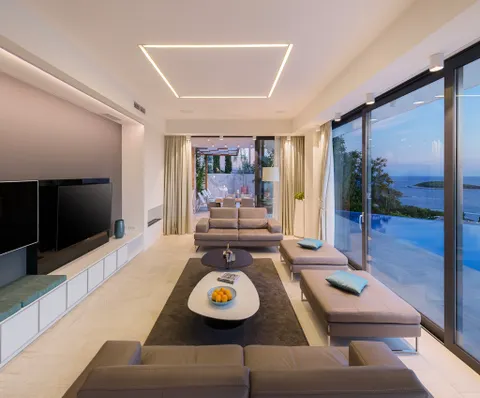 Hvar – Moderna vila s pogledom na more 195 m2