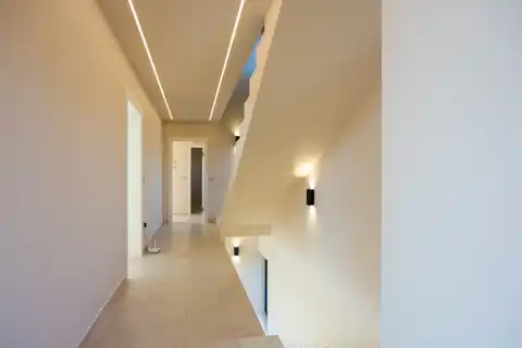 Poreč – Moderna vila s krovnom terasom