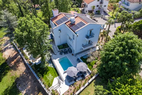 ZASEBNO: Kvarner, Opatija - Luksuzna vila na čudoviti lokaciji