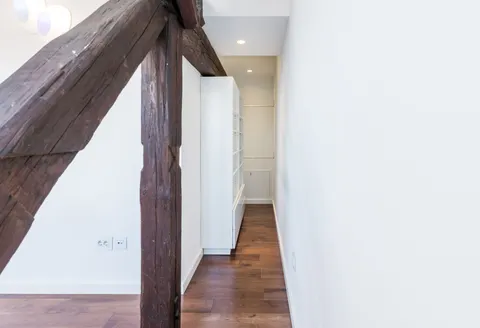 Zagreb, Centar – Luksuzan dvoetažni stan na Tomislavom trgu, 181 m²