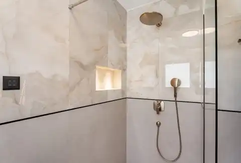 Podstrana - Vila s bazénom a výhľadom na more