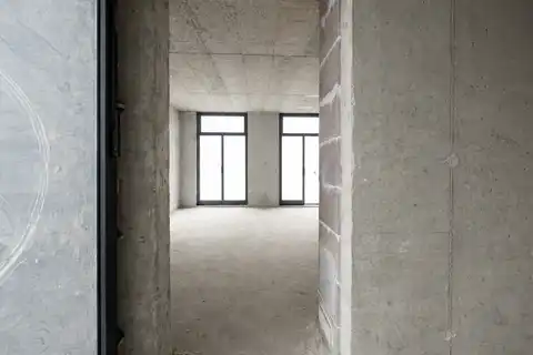 Zagreb, Kustošija - commercial space in high roh-bau.