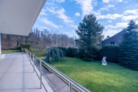 Zagreb, Šestine - Jedinstvena kuća s bazenom i velikim vrtom