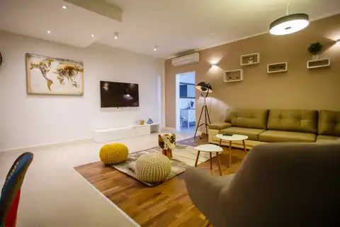 Vila 232 m², Kaštel Stari — 4SS, grijani bazen, pogled na more