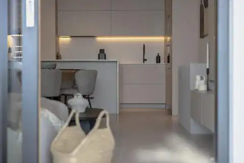 Split, Žnjan - Dvojizbový byt s loggiou a výhľadom na more