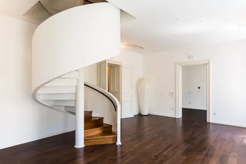 Zagreb, Centar – Luksuzan dvoetažni stan na Tomislavom trgu, 181 m²
