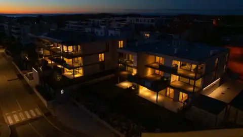 Istrien, Novigrad - Dreizimmerwohnung in einer luxuriösen Wohnanlage 105 m2