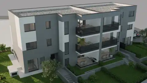 Solin, Mravince - Trosoban stan s balkonom i pogledom na more