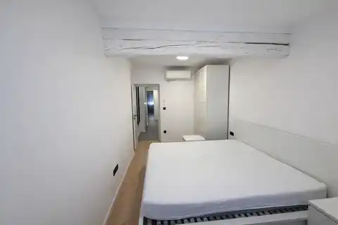 Zagreb, Centar - Trosoban renoviran stan za najam s parkingom