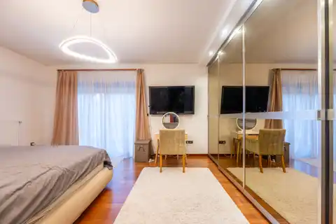 Zagreb, Sestine - Exklusives Penthouse in einer Stadtvilla, 123m2 zur Miete