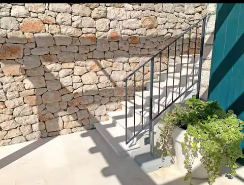 Milna, Brač - Villa familiare esclusiva in prima fila sul mare