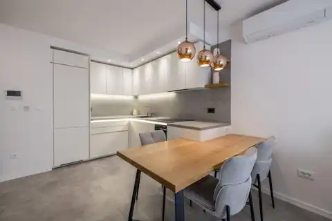 Split, Pazigrad - Jednosoban stan sa loggiom i garažom