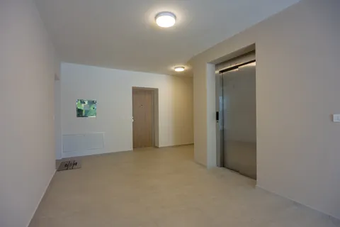Istra, Novigrad - Trosoban apartman u luksuznom stambenom kompleksu 96 m2