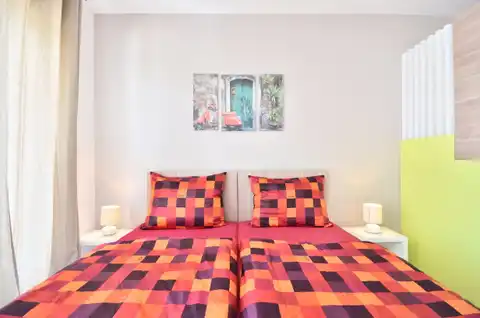 Brač, Sutivan - Investicijska prilika, stambena zgrada