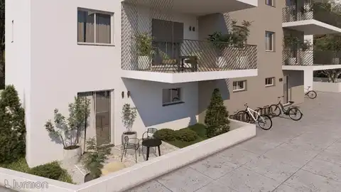 Trogir, Seget Donji - Trosoban stan s vrtom i terasama
