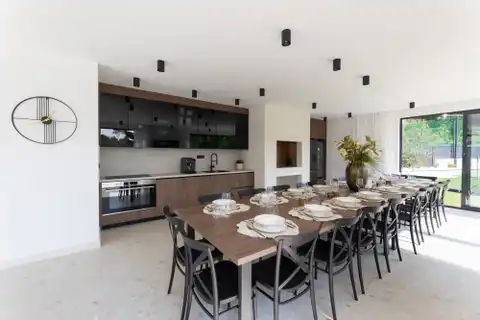 Trogir, Seget - Moderna vila s grijanim bazenom i pogledom na more