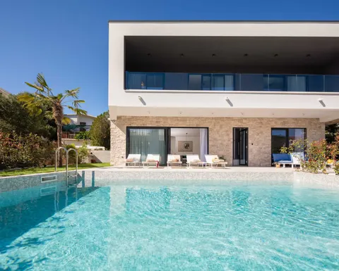 Rogoznica – Villa di lusso di 200 m2 sul mare