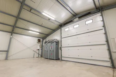 Trogir, Plano - poslovni prostor 500 m2