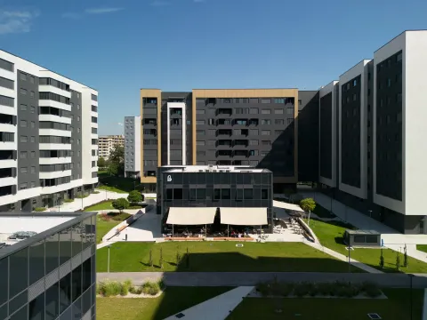 Zagreb, VMD Heinzelova - uređen i namješten ugostiteljski lokal