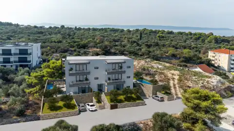 Okrug, Okrug Novi - Appartamento trilocale in una moderna costruzione nuova