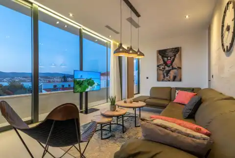 Trogir, Čiovo – Penthouse, 227 m² s 360° terasom i wellnessom