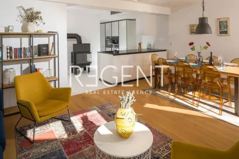Hvar - villa in pietra dal design unico di 250m2