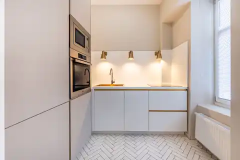 Ljubljana Center - luksuzno opremljeno dvosobno stanovanje v samem centru