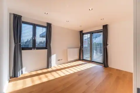 Загреб, Сребрняк – роскошная четырехкомнатная квартира