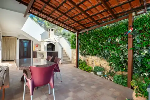 Šibenik, Rogoznica - Haus mit sechs Apartments