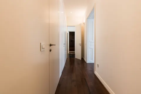 Zagreb, Centar – Luksuzan dvoetažni stan na Tomislavom trgu, 181 m²