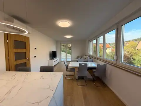 Záhřeb, Gračani – třípokojový byt se zahradou a garáží