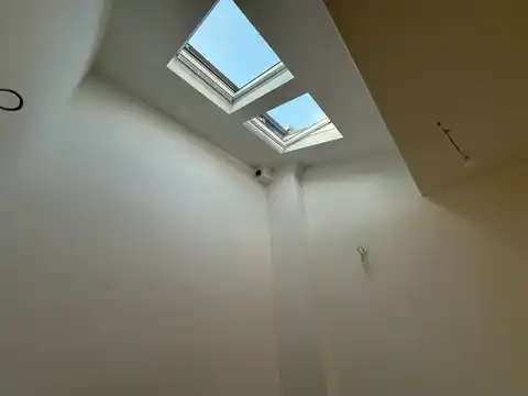 Zagreb, Laščina - penthouse u novogradnji sa prostranom terasom