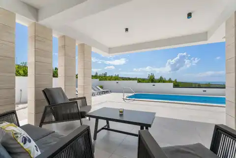 Zadar, Rovanjska - Newly built villa with a pool and sea view