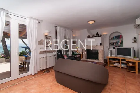Brač, Mirca - Vila s bazénem u moře 330m2