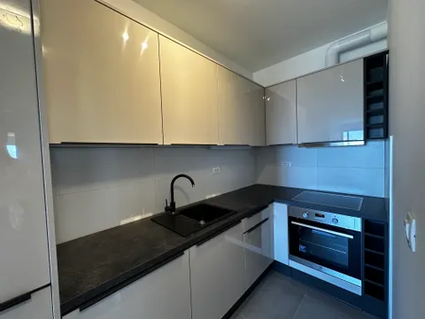 Split, Žnjan - Dvosobno stanovanje za dolgoročni najem, 80m2