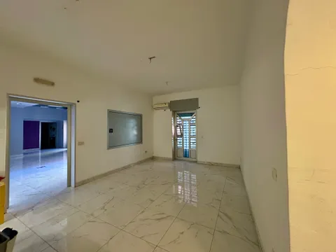 Split, centar - poslovni prostor za razne namjene 137 m2