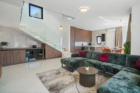 Вилла 300 м², Стивашница — 100 м до моря, инфинити бассейн