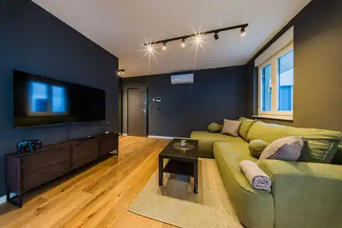 Stan 43 m² za najam, Trešnjevka — namješten, lođa, 2S