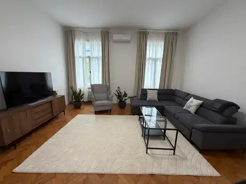 Zagreb, Center - Štirisobno stanovanje za najem