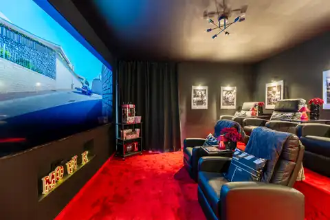 Villa 384 m² bei Buje – Pool, Blick und 832 m² Grundstück