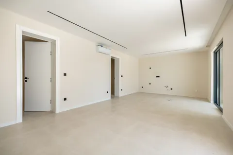 Trogir - Nuova villa moderna di 300m2 con piscina e jacuzzi