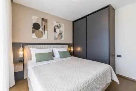 Dugi Rat - Vila 300 m², bazen, sauna ,pogled na more